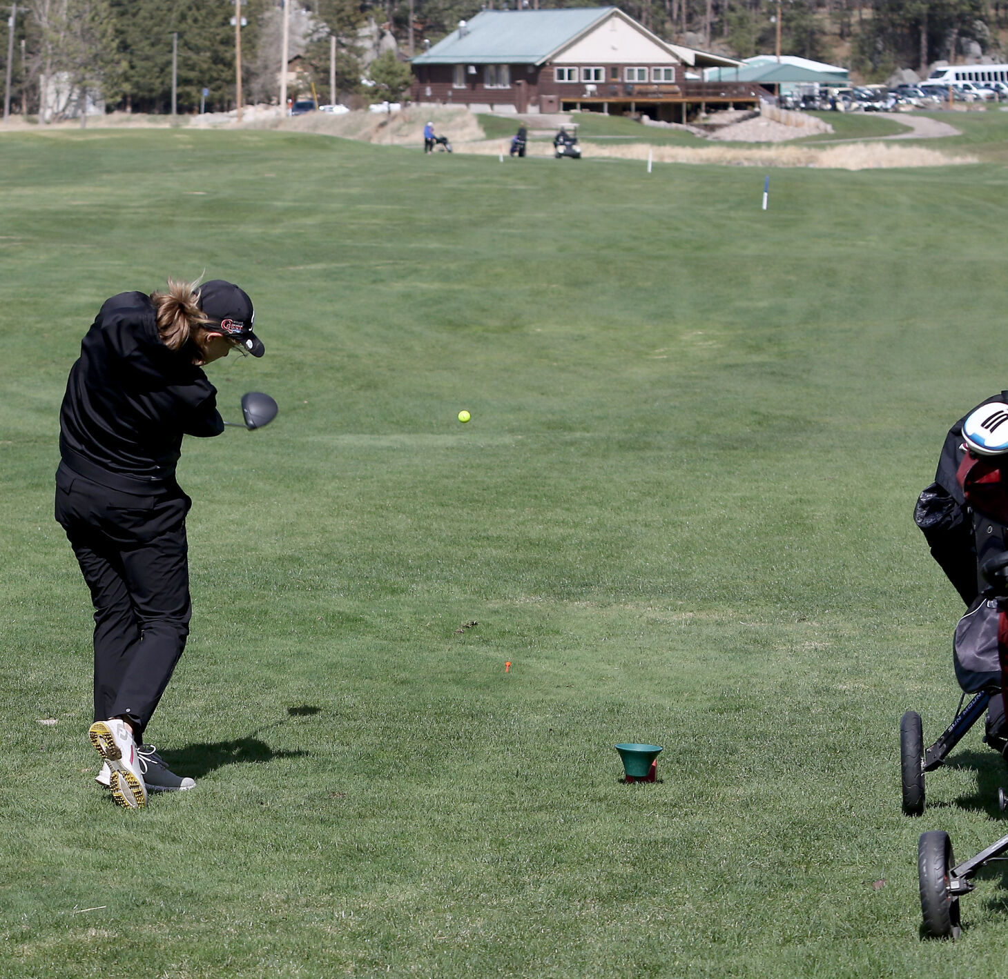051022-golf9.jpg